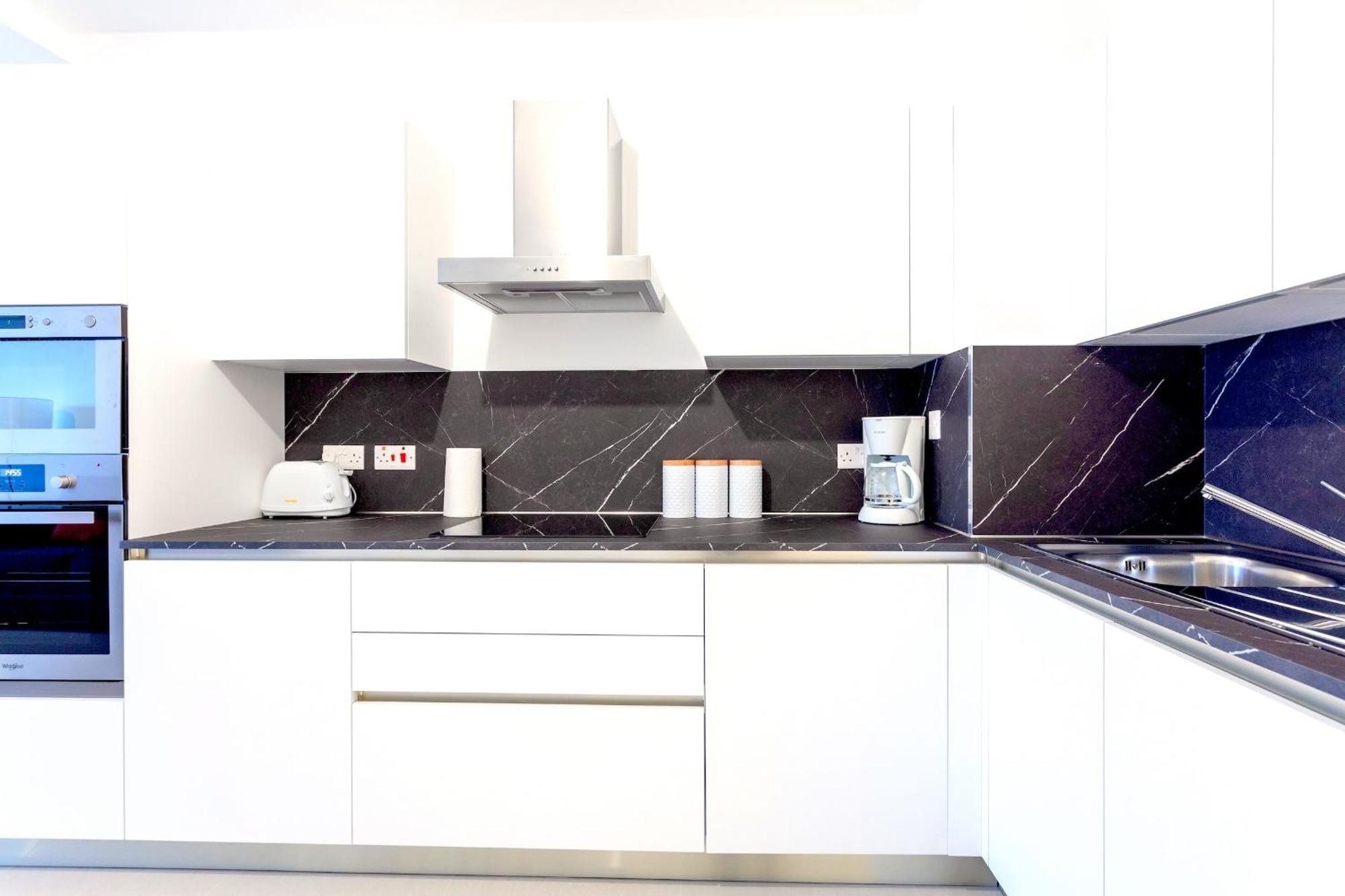 Saint Julian'S - Seafront Cityapartmentstay Extérieur photo